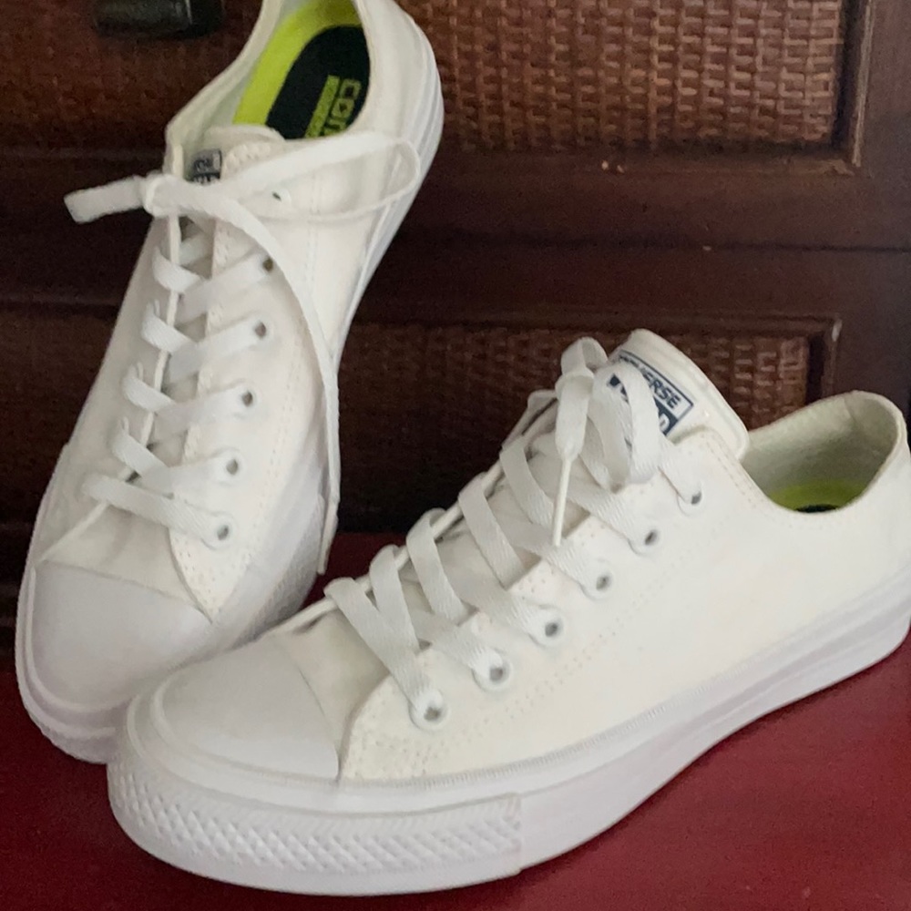 Chuck Taylor II Converse with Lunarlon US M/7 W/9